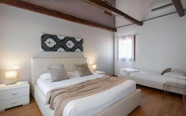 Design Palace Apartments