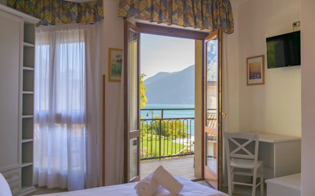 Hotel Garda Bellevue