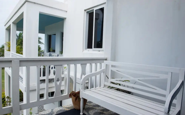 Blue Lotus Villa