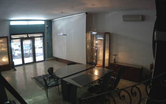 Garbatella Accommodations & Meeting Rooms