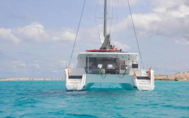 Catamaran In Paradise - Elsie One