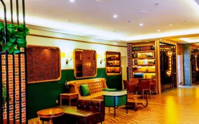 James Joyce Coffetel (Hohhot Jinqiao Daily)