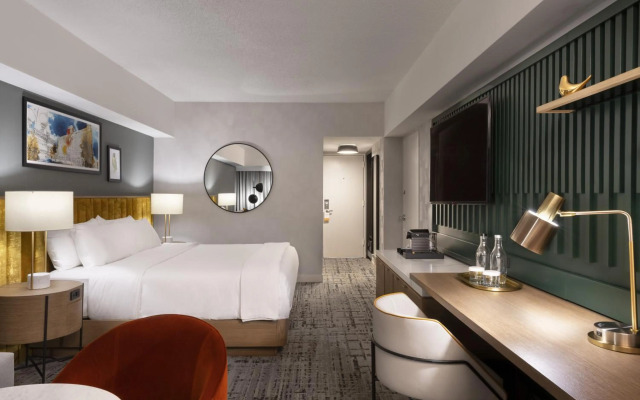 voco Chicago Downtown - Riverwalk by IHG