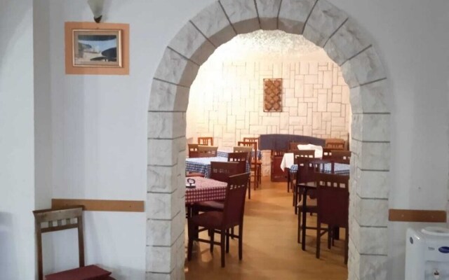 Luka Hotel Apart