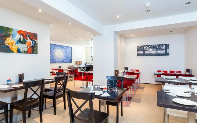 Avni Kensington Hotel