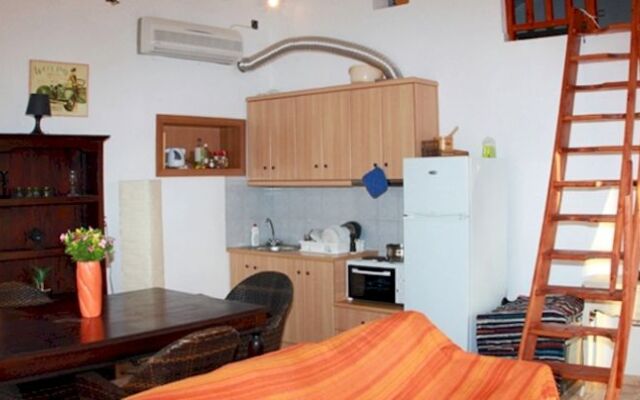 Tonia Hotel