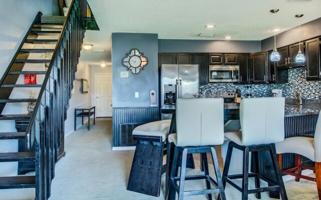 Seacove 7E 2 Bedroom Condo