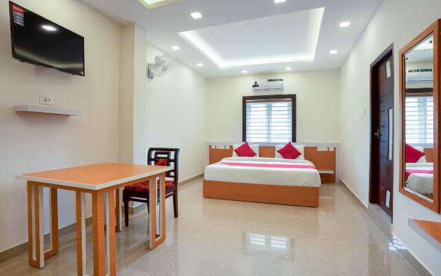 OYO 42688   Adora Hotel Fathima Palace