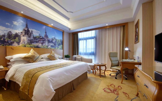 Vienna International Shanghai Baoshan Cruise – Guest Rooms – Shanghai