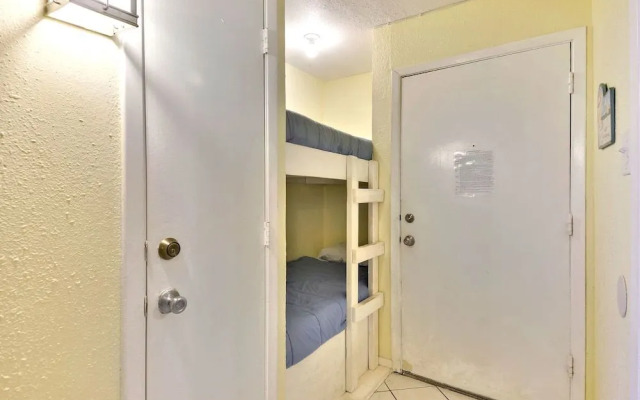 Ahoy Mateys 1 Br condo by RedAwning