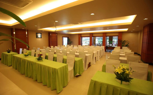 Canary Beach Resort