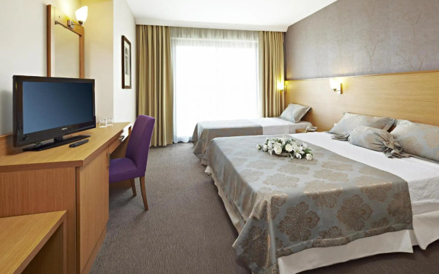 Ayvalik Cinar Hotel