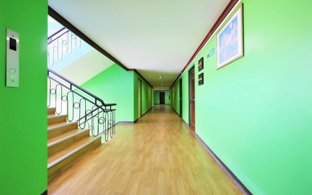 OYO 565 Trang Hotel