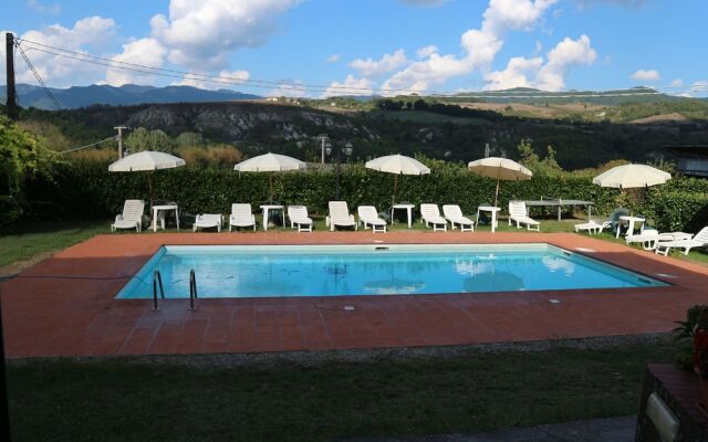 Villa in Vicchio With Tennis Court