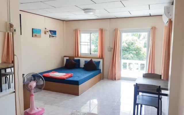 T and T House - Adults Only