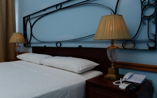 E Rueda Hotel