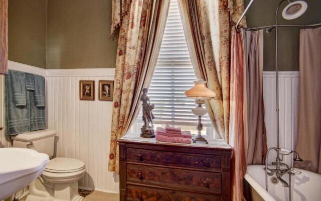 McMillan Inn Bed and Breakfast