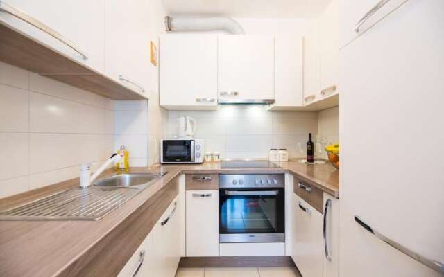 Bosiljka-comfortable and Modern - A1