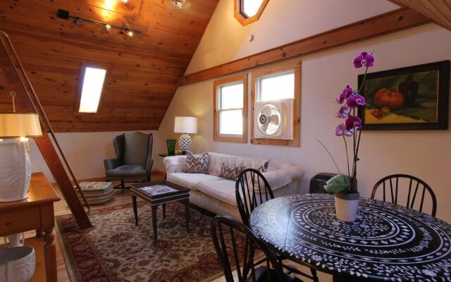 Charles and Charles MV