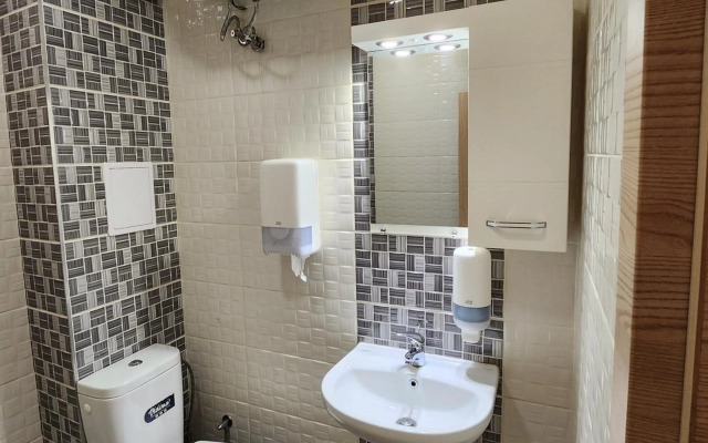 Colonel apartment 953