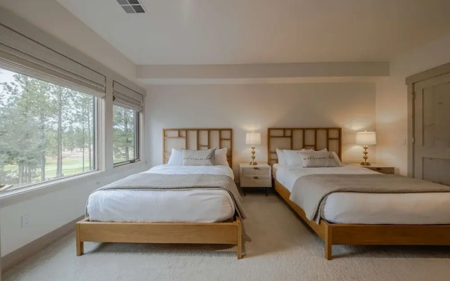 Wilderness Club Haven for 12!