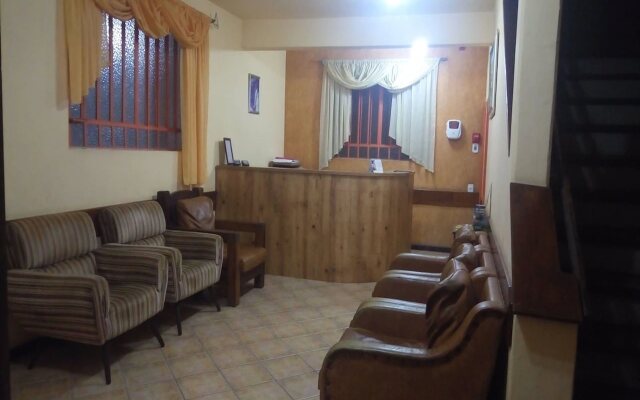 Kontiki Hotel
