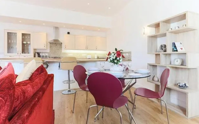 Tidemill House Apartment