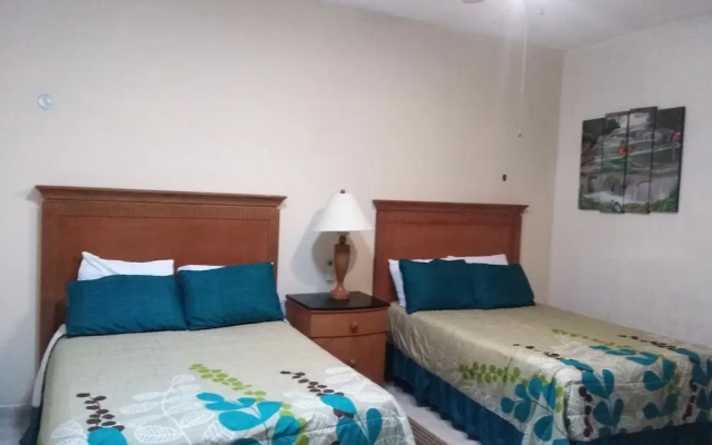 Residencia Uribe - Beautiful House With Private Pool