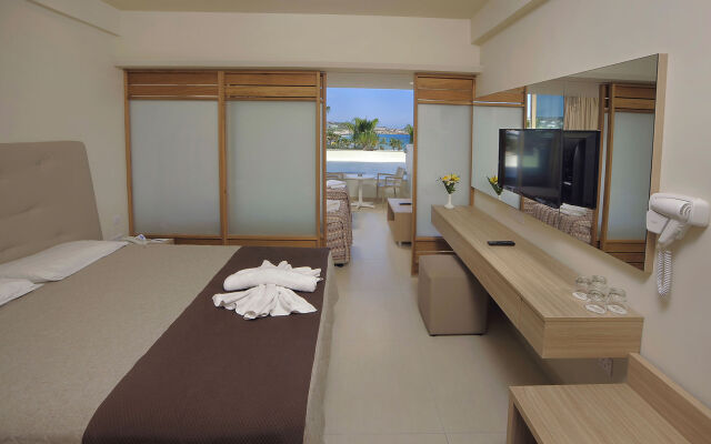 Nelia Beach Hotel & Spa