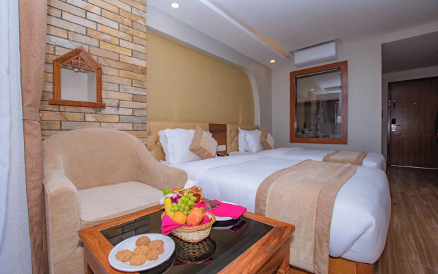 Hotel Pokhara Village & SPA