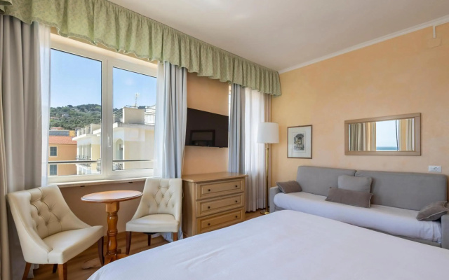 B&B Hotel Diano Marina Palace