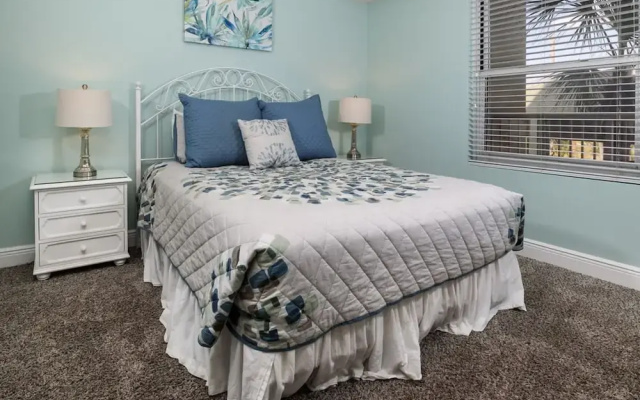 Waters Edge 302