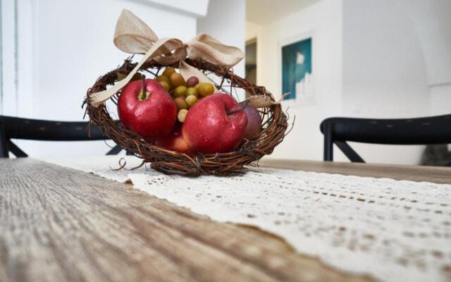 Equorum Prospectus 1 - OSTUNI CENTRO - Guest House