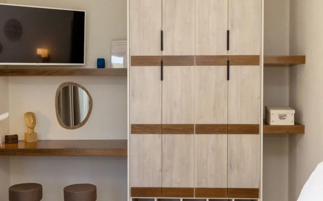 The Hydor Element Of Gaea