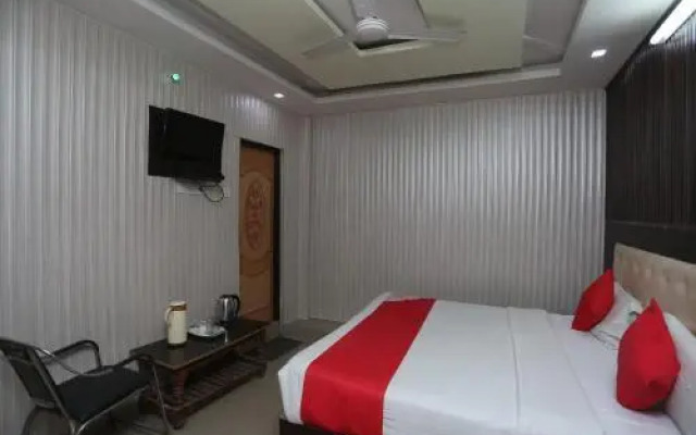 Mangalam Palace By OYO Rooms