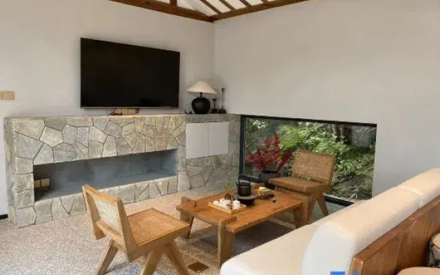 Youlanshan - Song - Homestay