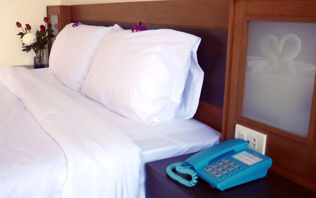 Lucky Patong Hotel
