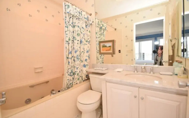 Harbour Island 28d 2 Bedroom Townhouse