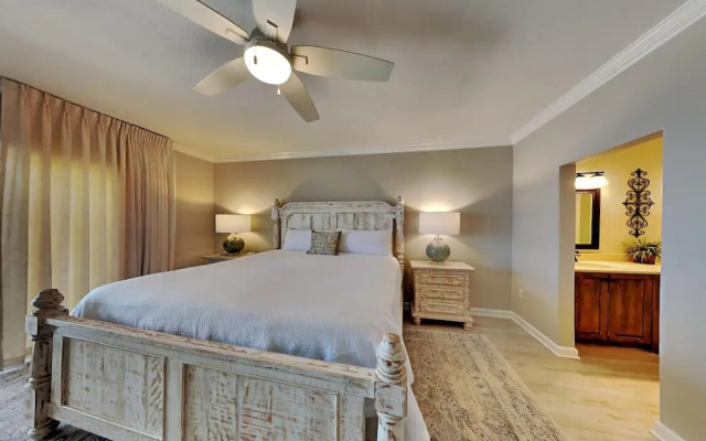 Admiral's Quarters #1208