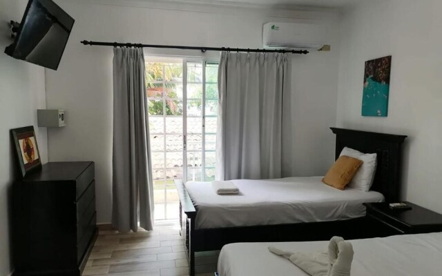 Hostal Las Rosas De Punta Cana