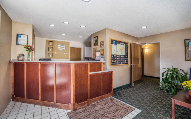 Yellowstone River Inn & Suites