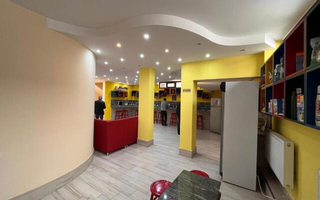 Hostel Jeal