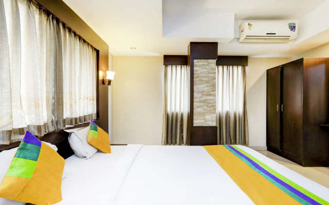 Itsy By Treebo - Greenwood Inn And Suites