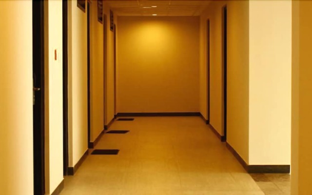 M The Business Hotel