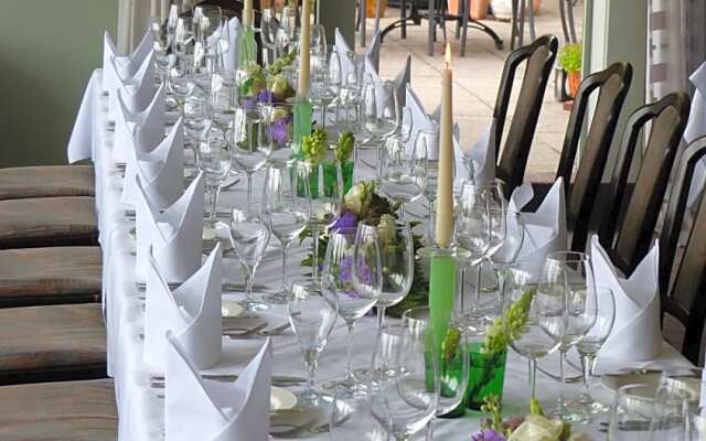 Restaurant und Hotel Zum Weissen Ross