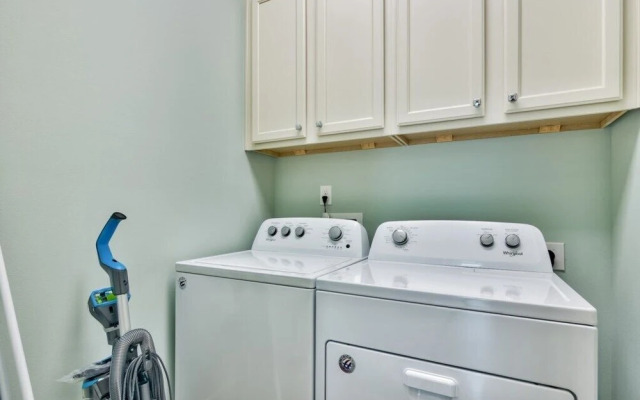 Starfish Chateau NEW Luxury Golf Cart