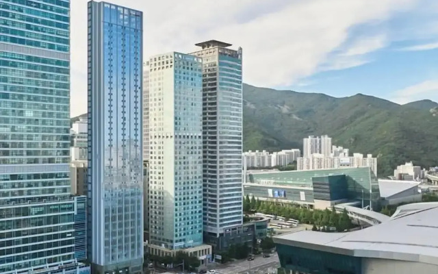Newcz Centum Hotel