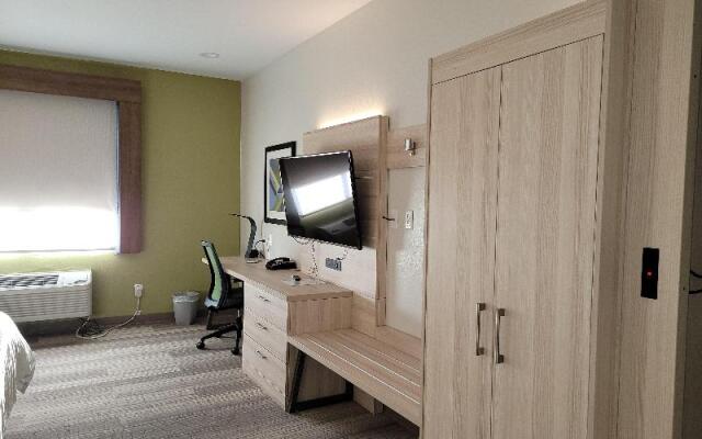 Holiday Inn Express Vidor South