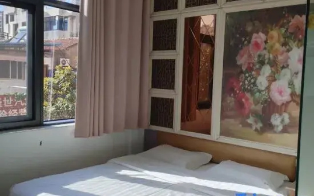Huaiyuan Liuhua Holiday Hotel