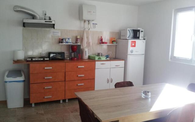 Sat De Vacanta Stiuca Vesela